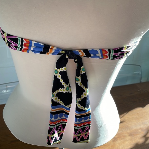 (2/$30) Trina Turk Bikini Top - Size 6 (M) - Picture 4 of 8